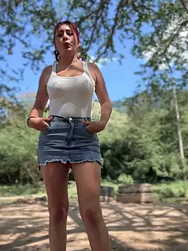 LINDA PATTY94 online show from January 22, 2025, 5:28 pm