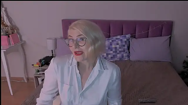 Snapshot of sabrinamacmarren chatting on January 9, 2025, 6:15 pm sabrinamacmarren online show from January 9, 2025, 6:15 pm