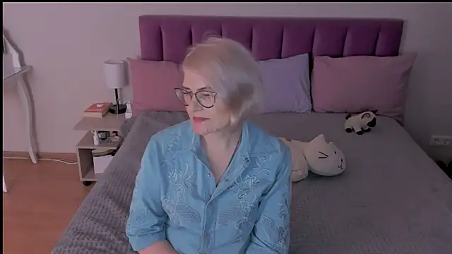 Snapshot of sabrinamacmarren chatting on March 21, 2025, 7:57 pm sabrinamacmarren online show from March 21, 2025, 7:57 pm