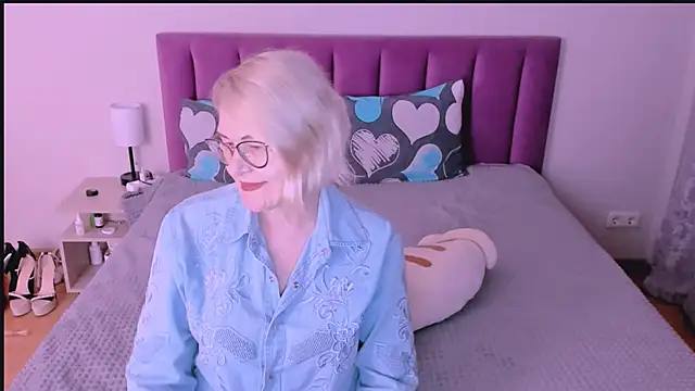 Snapshot of sabrinamacmarren chatting on September 8, 2025, 5:12 pm sabrinamacmarren online show from September 8, 2025, 5:12 pm