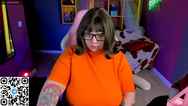 Snapshot of Yoki_Shizuko chatting on February 8, 2025, 6:43 am Yoki Shizuko online show from February 8, 2025, 6:43 am