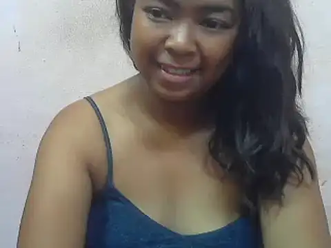 Snapshot of milkboobsgirl chatting on January 13, 2025, 5:33 am milkboobsgirl online show from January 13, 2025, 5:33 am