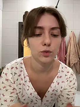 MariiD online show from January 3, 2025, 3:12 pm