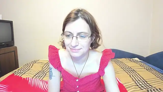 MarilynDream online show from December 14, 2024, 11:01 pm