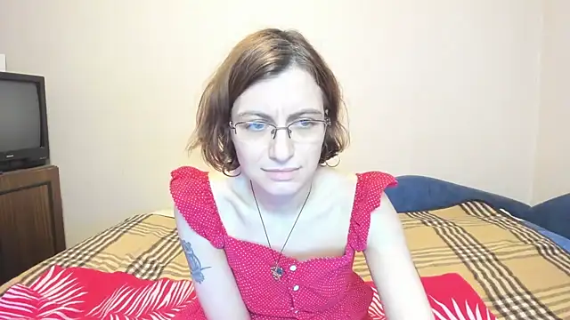 MarilynDream online show from December 26, 2024, 4:47 pm