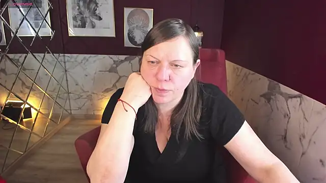 KellyPerfection online show from April 11, 2026, 10:41 am