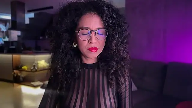 illaroom online show from February 10, 2026, 9:19 pm