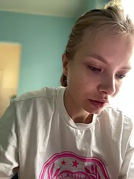 AnastasiaAniess online show from January 28, 2025, 12:11 pm