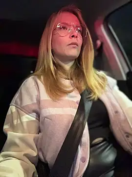 AnastasiaAniess online show from November 13, 2025, 6:29 pm