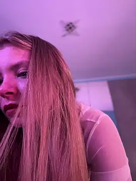 AnastasiaAniess online show from February 5, 2026, 8:24 pm