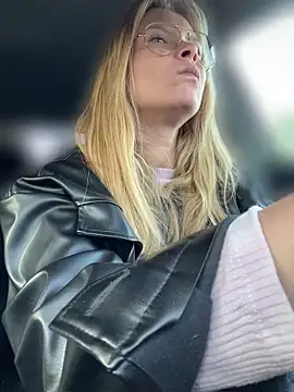 AnastasiaAniess online show from April 8, 2026, 5:51 am