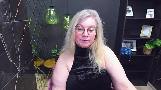 NataliMellow online show from January 28, 2025, 4:30 pm