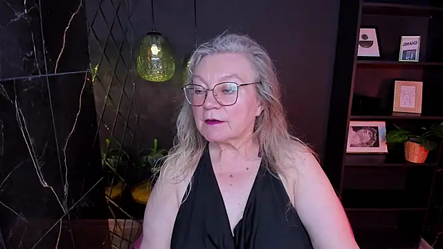 Snapshot of NataliMellow chatting on July 4, 2026, 1:17 pm NataliMellow online show from July 4, 2026, 1:17 pm
