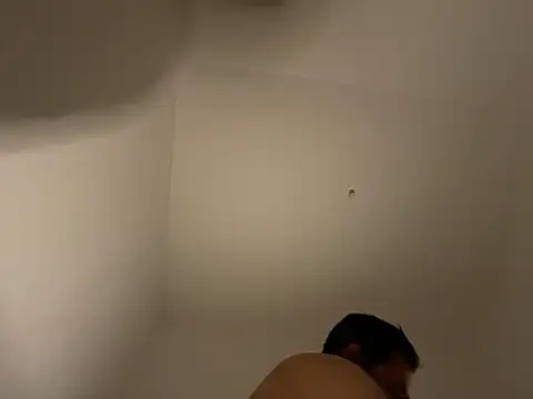 Snapshot of Enderson007 chatting on November 30, 2025, 11:20 pm Enderson007 online show from November 30, 2025, 11:20 pm