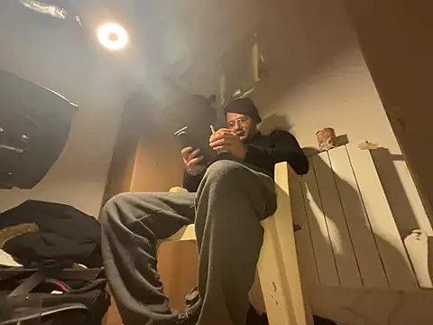 Snapshot of Enderson007 chatting on February 9, 2026, 5:06 pm Enderson007 online show from February 9, 2026, 5:06 pm