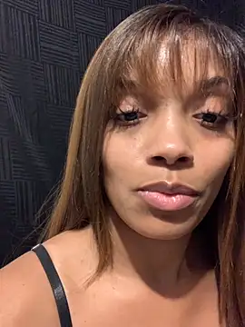 Rakiyahcharms online show from September 20, 2025, 5:25 pm