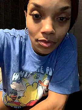 Rakiyahcharms online show from October 31, 2025, 9:54 am