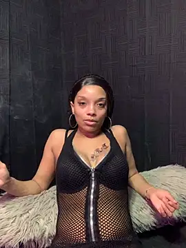 Rakiyahcharms online show from November 20, 2025, 11:37 pm