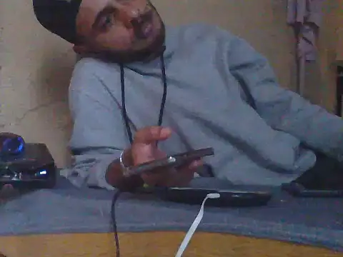 Snapshot of LoudLikeness chatting on March 31, 2026, 6:30 pm LoudLikeness online show from March 31, 2026, 6:30 pm