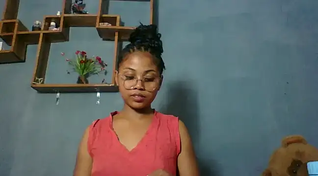 Snapshot of naya86 chatting on December 7, 2024, 10:23 am naya86 online show from December 7, 2024, 10:23 am