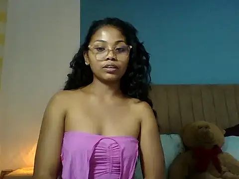 Snapshot of naya86 chatting on October 22, 2025, 11:54 am naya86 online show from October 22, 2025, 11:54 am