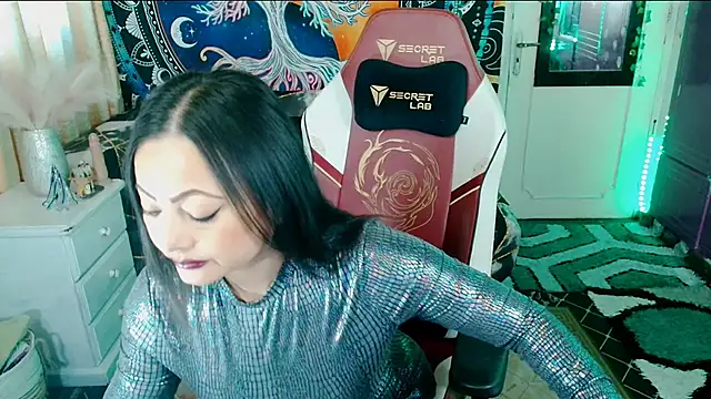 indica me online show from September 27, 2025, 5:01 am