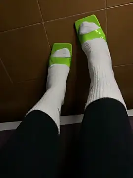 Wet-Pussycat online show from November 18, 2025, 3:38 pm