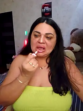 littleRikka online show from April 4, 2026, 5:21 pm