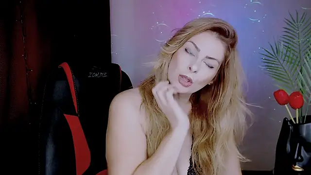 Snapshot of Eleonores chatting on October 3, 2025, 5:15 am Eleonores online show from October 3, 2025, 5:15 am