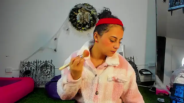 AbbyTaylorr online show from October 3, 2025, 3:47 am