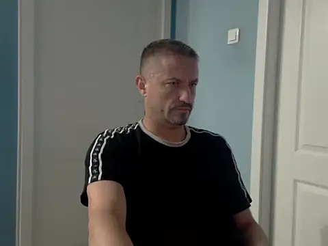 MisterFaithRO online show from July 6, 2026, 6:43 pm