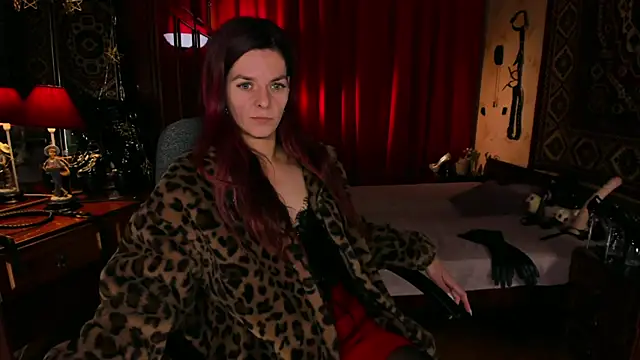 MargoTigress online show from April 10, 2026, 9:47 am