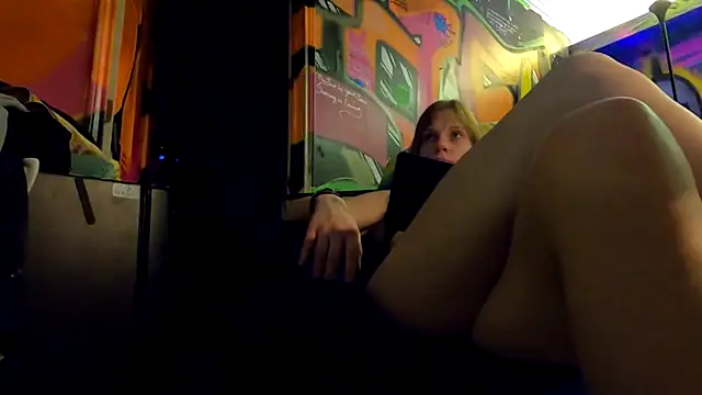 Snapshot of TheDaisyChaos chatting on February 27, 2025, 7:55 am TheDaisyChaos online show from February 27, 2025, 7:55 am