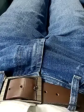 Snapshot of Babyucum4me chatting on December 23, 2024, 8:11 am Babyucum4me online show from December 23, 2024, 8:11 am