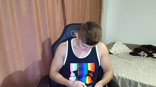 Todhorny9873 online show from January 13, 2025, 4:50 am