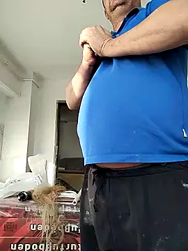 Snapshot of sarpe4 chatting on October 29, 2025, 1:24 pm sarpe4 online show from October 29, 2025, 1:24 pm