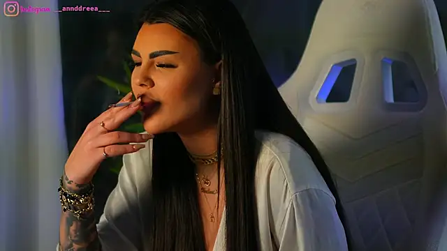 Snapshot of perfectt33n chatting on December 5, 2024, 1:17 pm perfectt33n online show from December 5, 2024, 1:17 pm