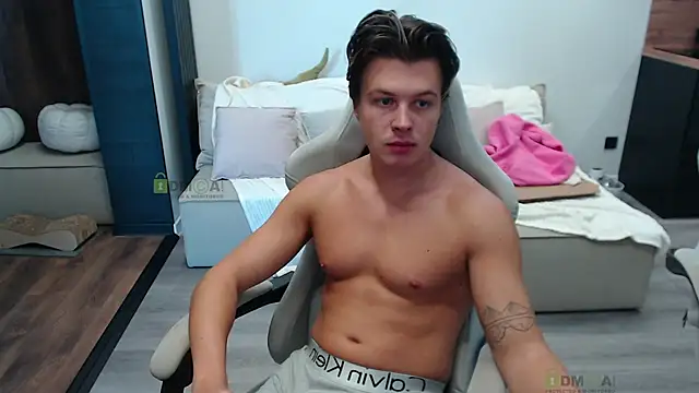 Snapshot of Sunny-Girl1 chatting on October 8, 2025, 6:33 am Sunny-Girl1 online show from October 8, 2025, 6:33 am