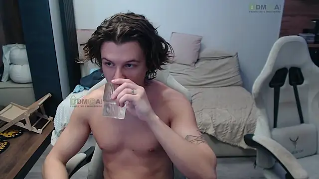 Sunny-Girl1 online show from April 3, 2026, 6:22 am