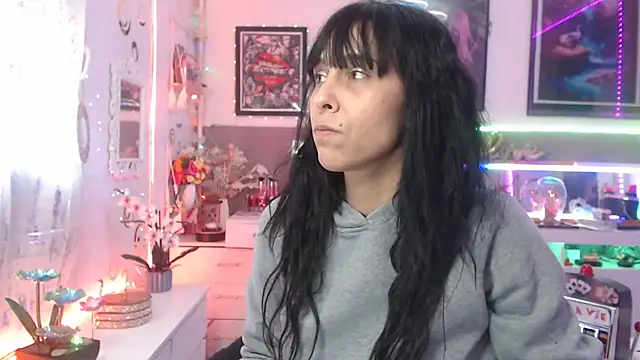 misscectito13 online show from February 26, 2025, 12:25 pm