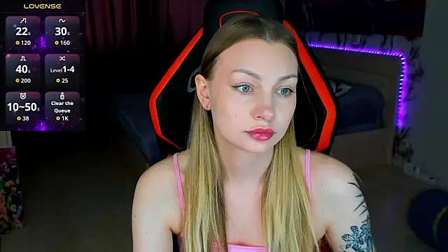 BiMolly online show from April 22, 2026, 1:45 pm