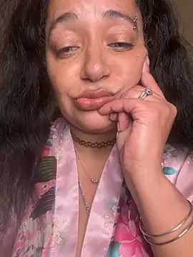 PichyPrettyPussy online show from December 19, 2025, 8:05 pm