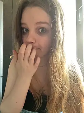 -MimmiLissa- online show from April 12, 2026, 2:33 pm