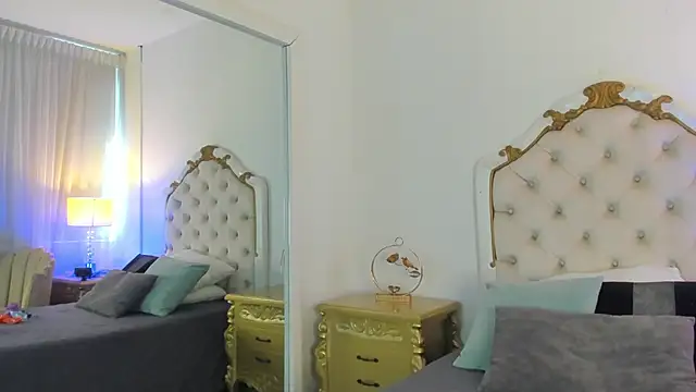 Princsgirl  online show from February 22, 2025, 7:14 pm