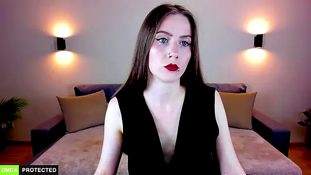 Snapshot of TheWoman__ chatting on September 23, 2025, 6:44 pm TheWoman online show from September 23, 2025, 6:44 pm