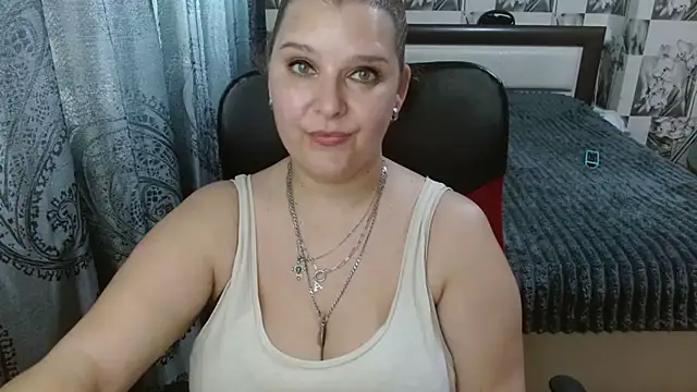 Boolochka online show from June 3, 2026, 1:57 pm