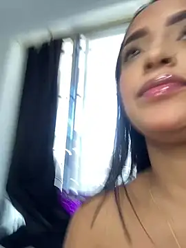 Snapshot of Shantal_Lovee chatting on January 15, 2025, 5:37 pm Shantal Lovee online show from January 15, 2025, 5:37 pm
