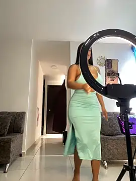 Shantal Lovee online show from November 20, 2025, 6:29 pm