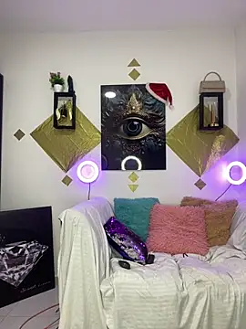 Shantal Lovee online show from December 18, 2025, 10:16 pm