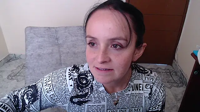 antara hotgirl online show from November 25, 2025, 8:53 pm